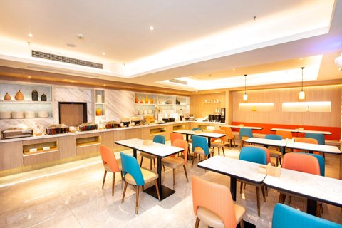 汉庭酒店(长春卫星广场物贸大厦店)