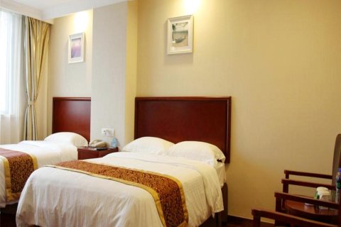 格林豪泰(延安洛川府前街店)