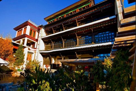 香格里拉松赞绿谷酒店