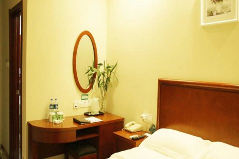 格林豪泰(延安洛川府前街店)