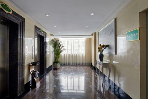 维也纳酒店(贺州市政广场缤纷环球城店)