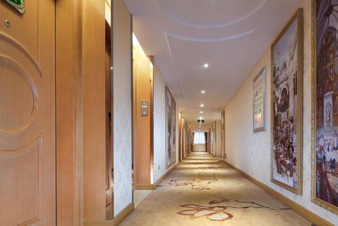 维也纳酒店(昆明北京路穿心鼓楼地铁站店)