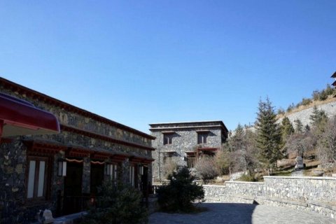 香格里拉松赞林卡酒店