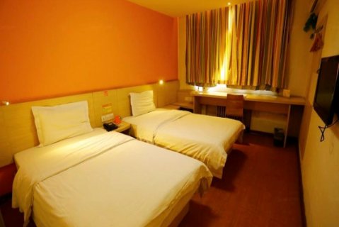 7天连锁酒店(驻马店火车站店)