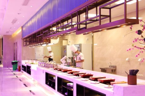 三亚黄河京都大酒店(第一市场鸿洲游艇码头店)