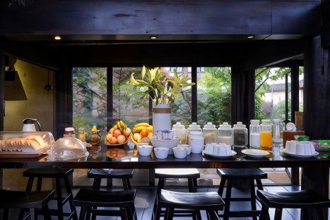 The Bivou 佖屋酒店