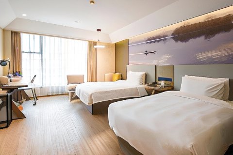 杭州拱墅运河广告产业园亚朵酒店