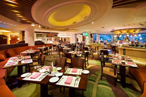 塘厦三正半山温泉酒店