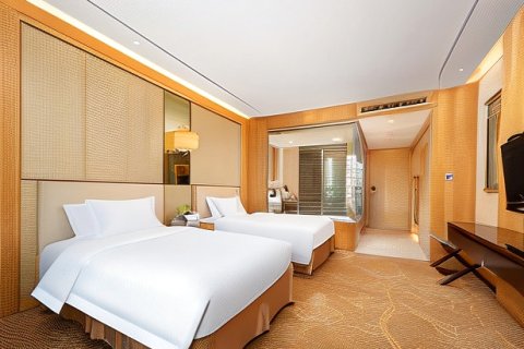 襄阳富力皇冠假日酒店(诸葛亮广场万达广场店)