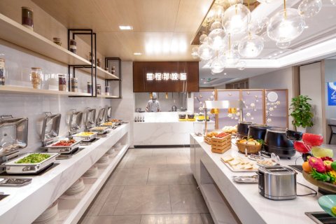 星程酒店(余姚众安时代广场店)