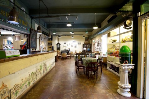 卡兹青年拼游旅舍(哈尔滨中央大街店)