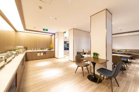 汉庭酒店(大连火车站轻轨站店)