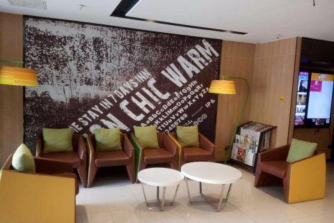 N酒店(太原万达广场柳巷店)