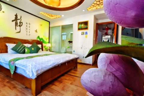 雨花春晓精品主题客栈(周庄古镇沈厅店)