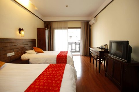 八戒人文客栈(张家界大庸府城店)