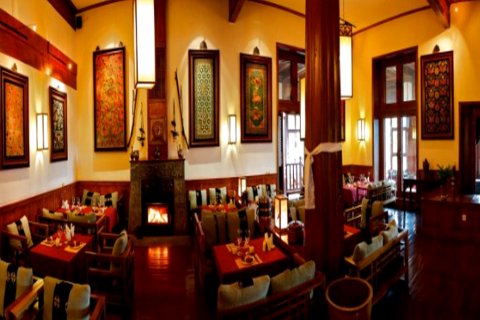 香格里拉松赞林卡酒店