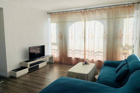 爱学习的琳琳姐公寓(仙姑顶路分店)