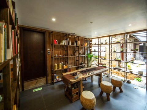 秋山行吟心苑特色民宿(元塘段分店)