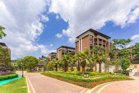 昆明古滇名城湖光里秘境雅居公寓