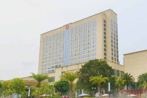 高州乐天温泉酒店