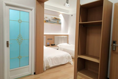 美宜家连锁酒店(新野纺织路店)