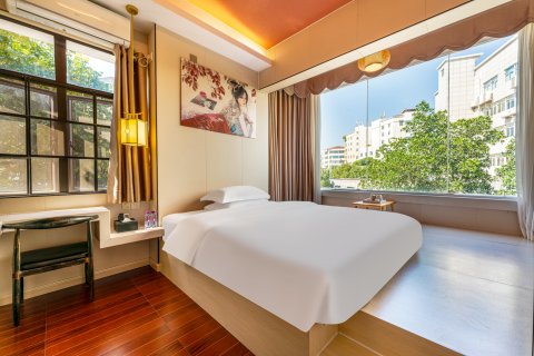 隆吉公寓(珠海横琴海洋王国店)