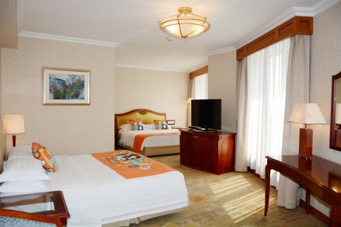 北京亚太花园酒店(环球度假区梨园地铁站店)