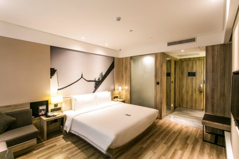 苏州金鸡湖博览中心亚朵酒店