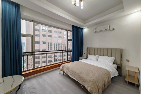 怡乐酒店公寓(重庆解放碑洪崖洞店)