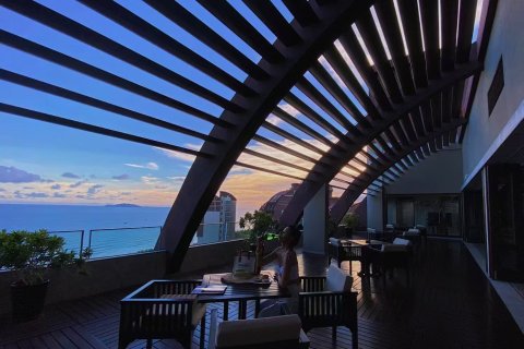 三亚湾海居铂尔曼度假酒店