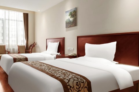 格林豪泰酒店(天津静海火车站金桥国贸中心店)