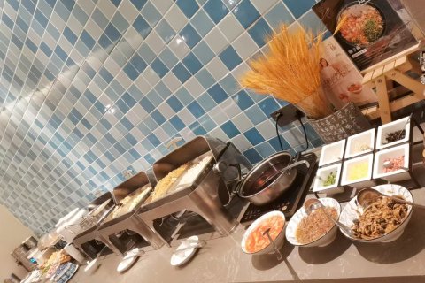 如家酒店(西安大雁塔大唐不夜城店)