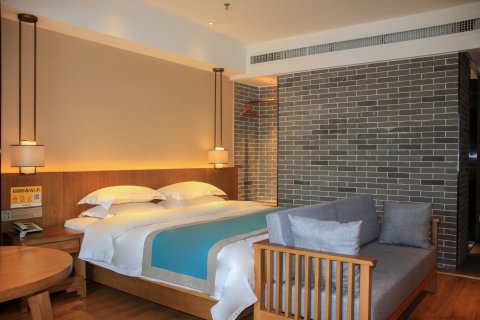 千景精品酒店(玉林大润发云天宫店)