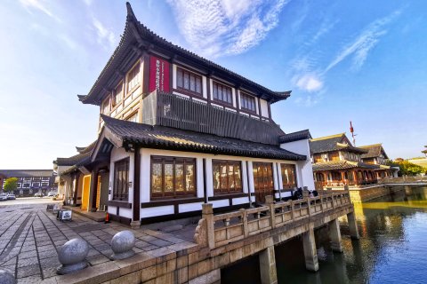 常州春秋水岸酒店(武进淹城春秋乐园店)