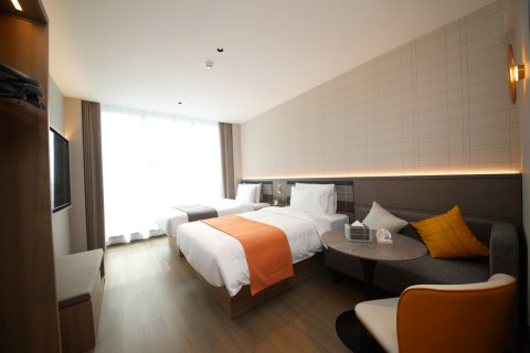 如家精选酒店(成都熊猫基地龙潭寺地铁站店)