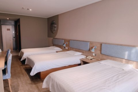 华驿酒店(泗洪商贸广场店)