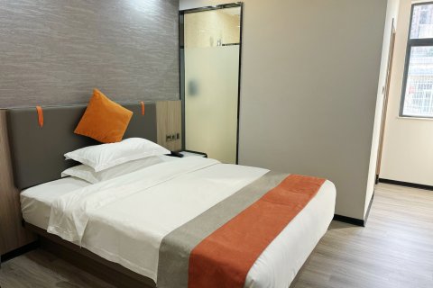 宝湾酒店(广州上下九长寿路地铁站店)