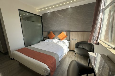 宝湾酒店(广州上下九长寿路地铁站店)