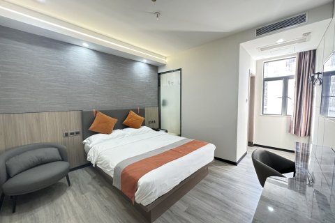 宝湾酒店(广州上下九长寿路地铁站店)