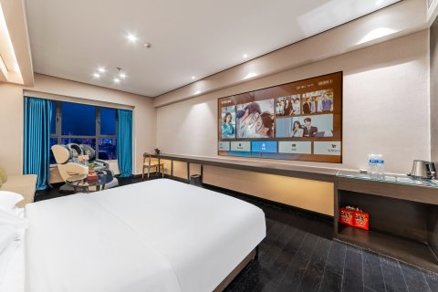 壳子假日智能酒店(成都西站青羊万达店)