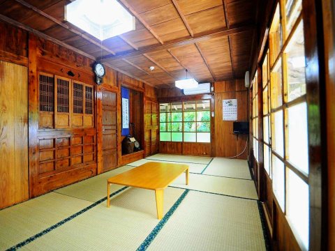 冲绳古民家宿(Makiya Tokusukeya)
