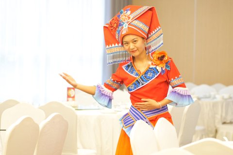 巴马华昱假日酒店