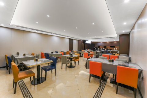 如家睿柏·云酒店(龙城万达白求恩医院西门店)