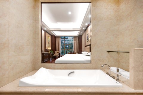 靖江滨江花园酒店