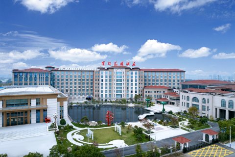 靖江滨江花园酒店