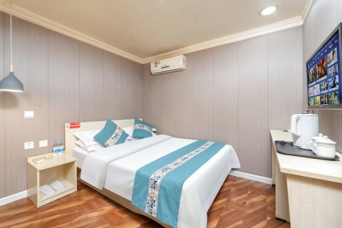 宜家快捷宾馆(彰武火车站店)