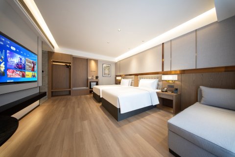 乔治莫兰迪酒店(烟台站吾悦广场店)