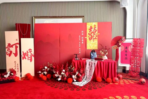 双满国际酒店(鄂尔多斯万达店)