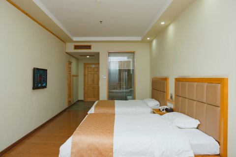 恩平鹏润假日酒店