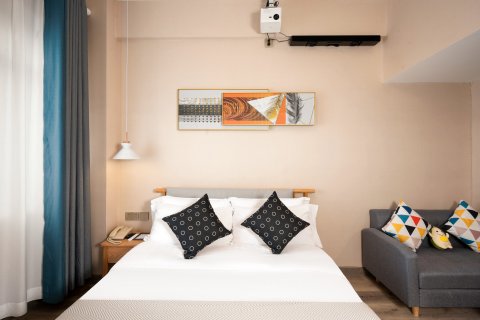 珠海特区大酒店(广州北京路步行街西门口地铁站店)